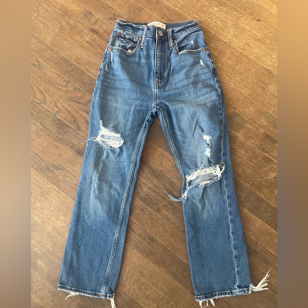 Abercrombie & Fitch Size 23/000s Ultra High Rise Ankle Jeans